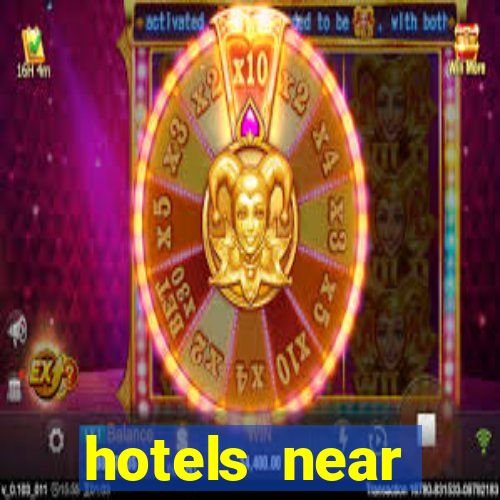 hotels near hollywood casino