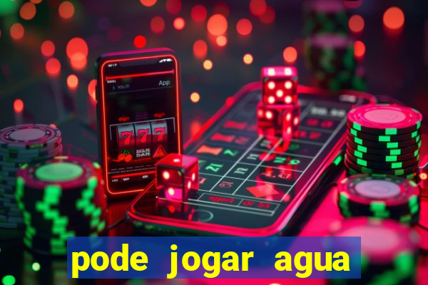 pode jogar agua quente na privada