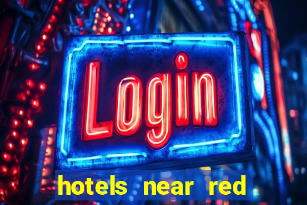 hotels near red hawk casino